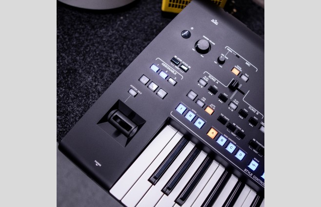 Used Yamaha Genos2 Keyboard & Speakers - Image 8